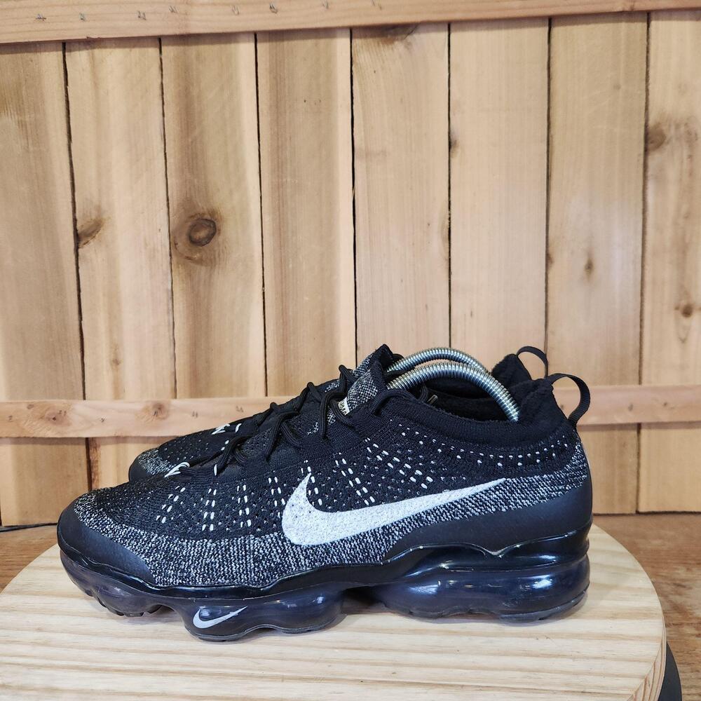 Nike Air VaporMax 2023 Flyknit Shoes Mens 10.5 Oreo Knit Sneakers DV1678-001